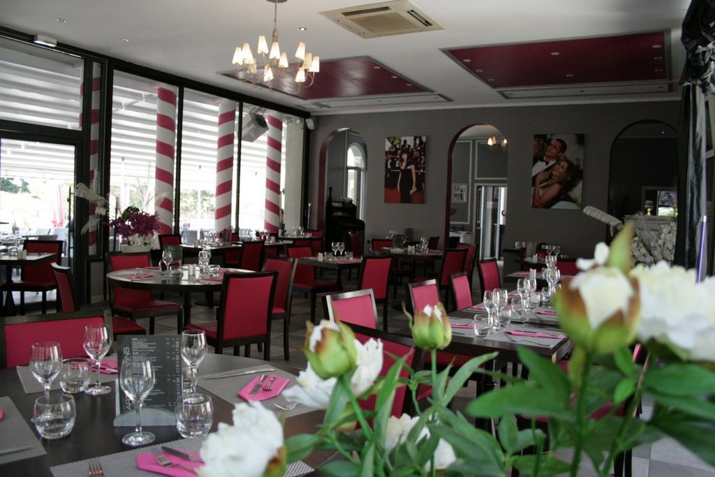 Le Chateau Des Artistes Cannes Exterior foto